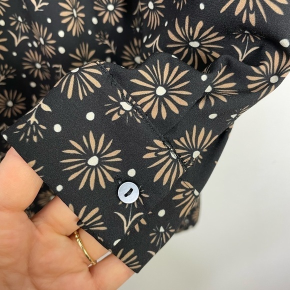 Womance Atelier oversized dark floral buttons down shirt - Picture 5 of 10